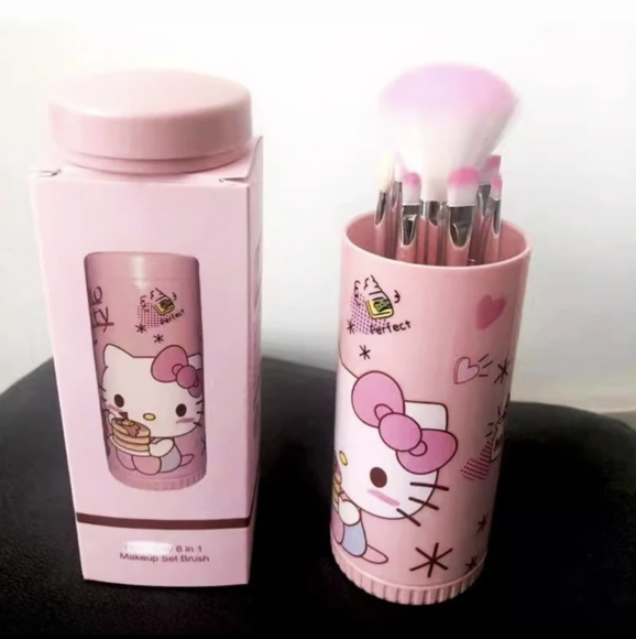 🆕8 Piece Hello Kitty Makeup Brush Set - Picture 4 of 9